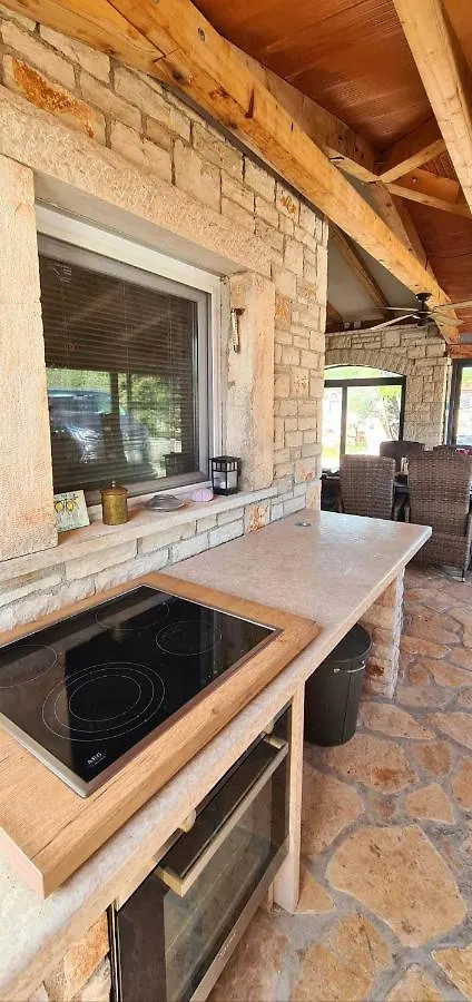 Holiday home Mi Casa Holidays Peroj Croatia