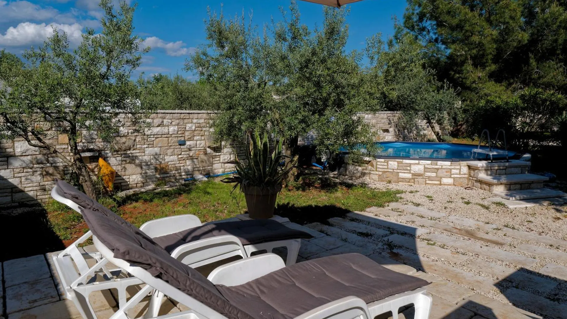 Dom wakacyjny Mi Casa Holidays Peroj Chorwacja